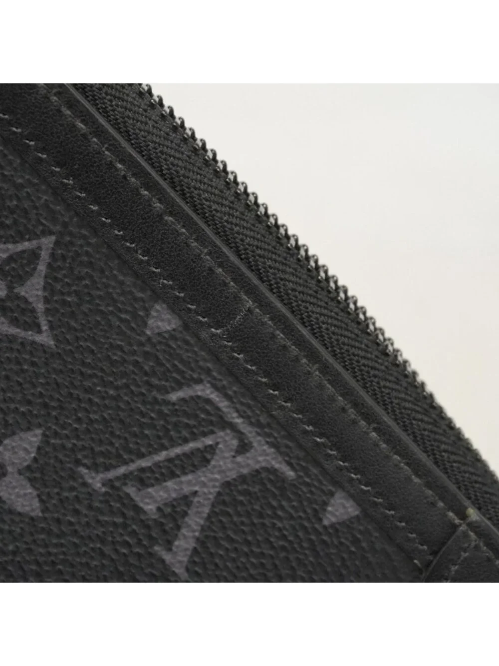 Louis Vuitton Wallet Monogram Eclipse zippy Black
